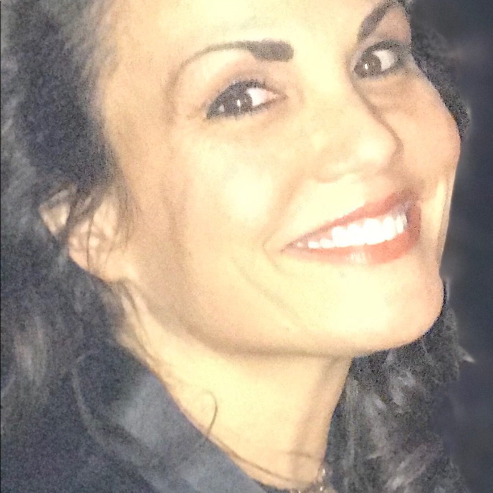 Meet your Posher, Sherry lee